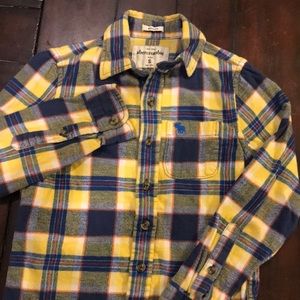 Abercrombie Plaid Kids Size Small Button Up Shirt - Long Sleeve